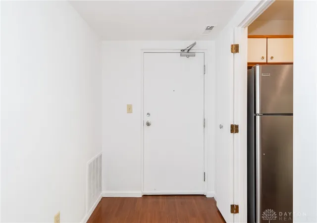 Photo 3 of Condo for sale at 3285 Southdale Dr #4, Dayton, OH 45409 | MLS# 966856 | Listing updated on 2026-09-08