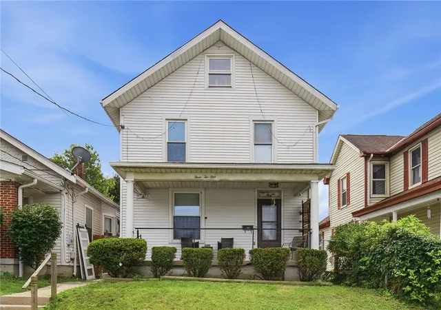 Photo 2 of Single family home for sale at 321 Williams Ave, Hamilton, OH 45015 | MLS# 966880 | Listing updated on 2026-09-08