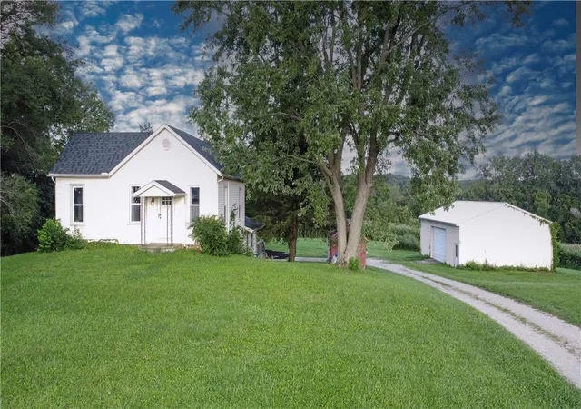 Photo 2 of Single family home for sale at 171 Oh 121, New Paris, OH 45347 | MLS# 966896 | Listing updated on 2026-09-23