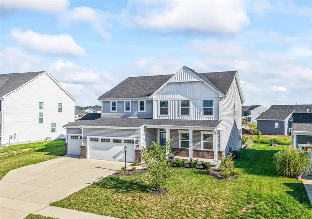 Photo 2 of Single family home for sale at 2060 Nathanial Greene Dr, Dayton, OH 45434 | MLS# 966836 | Listing updated on 2026-09-20