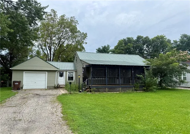 Photo 2 of Single family home for sale at 1964 Ontario Ave, Dayton, OH 45414 | MLS# 966923 | Listing updated on 2026-09-13