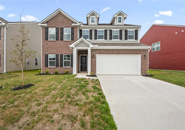 Photo 1 of Sale Pending at 1512 Arrowhead Dr, Piqua, OH 45356 | MLS# 966966 | Listing updated on 2026-10-04