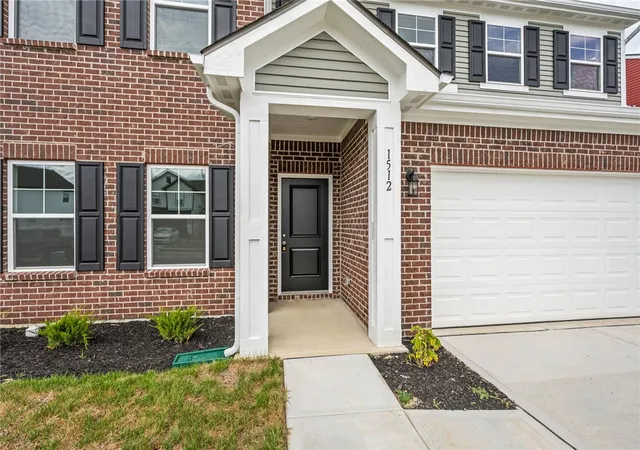 Photo 3 of Sale Pending at 1512 Arrowhead Dr, Piqua, OH 45356 | MLS# 966966 | Listing updated on 2026-10-04