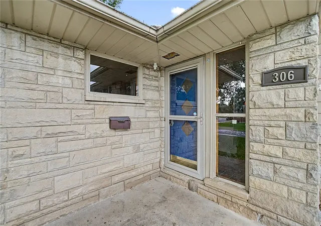 Photo 4 of Sale Pending at 306 E Meeker Ave, Greenville, OH 45331 | MLS# 966938 | Listing updated on 2026-09-02
