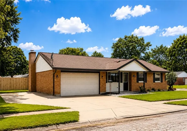 Photo 2 of Sale Pending at 419 Vanessa St, New Lebanon, OH 45345 | MLS# 966996 | Listing updated on 2026-10-04
