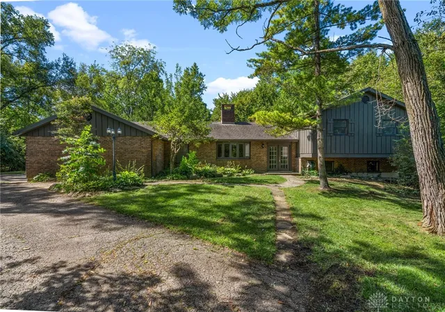 Photo 1 of Sale Pending at 558 Clinton St, Clayton, OH 45315 | MLS# 966965 | Listing updated on 2026-10-03