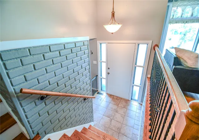 Photo 4 of Sale Pending at 1708 Dutchess, Dayton, OH 45420 | MLS# 966813 | Listing updated on 2026-08-31
