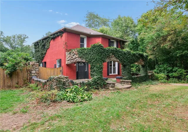 Photo 2 of Single family home for sale at 1716 E Us 42, Xenia, OH 45385 | MLS# 966791 | Listing updated on 2026-09-13