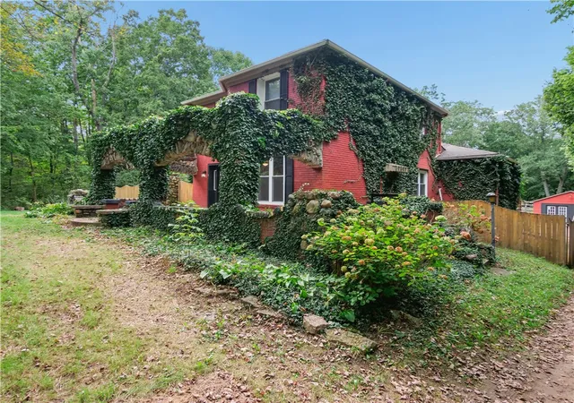 Photo 2 of Single family home for sale at 1716 E US 42, Xenia, OH 45385 | MLS# 966791 | Listing updated on 2026-09-13