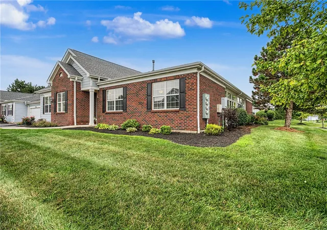 Listing Photo 4 - Condo for sale in building located at 2734 Cedarbrook Wy, Beavercreek, OH 45431