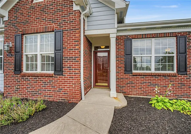 Listing Photo 5 - Condo for sale in building located at 2734 Cedarbrook Wy, Beavercreek, OH 45431