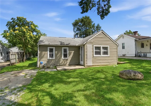 Photo 3 of Single family home for sale at 1864 Montgomery Ave, Fairborn, OH 45324 | MLS# 966977 | Listing updated on 2026-09-03