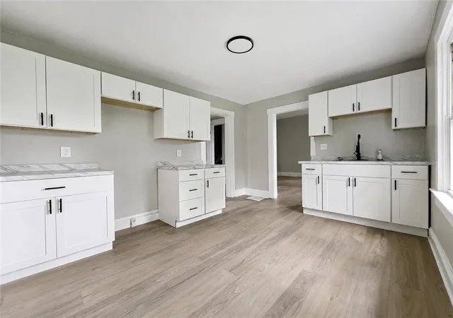 Photo 3 of Multi family home for sale at 131-133 E Southern Ave, Springfield, OH 45505 | MLS# 967022 | Listing updated on 2026-10-02