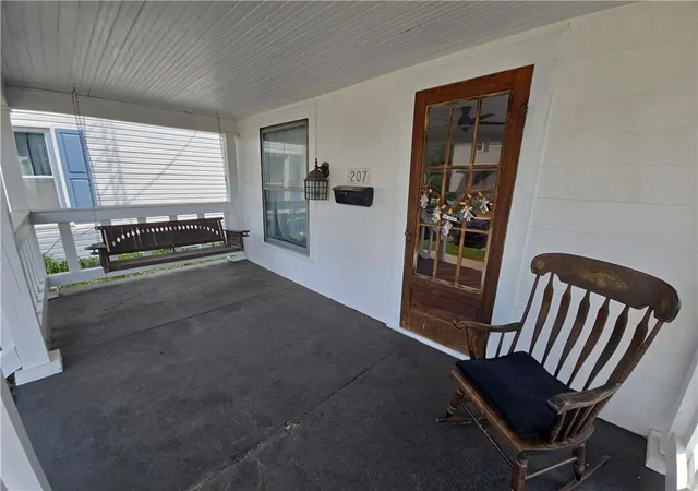 Photo 4 of Single family home for sale at 207 E Main St, New Paris, OH 45347 | MLS# 966279 | Listing updated on 2026-09-14