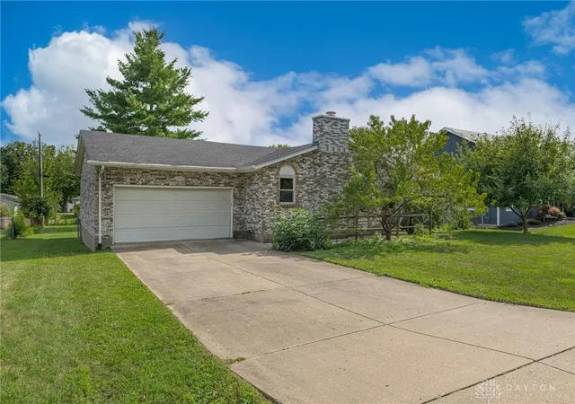 Photo 1 of Sale Pending at 3449 North Dr, Beavercreek, OH 45432 | MLS# 967011 | Listing updated on 2026-08-30