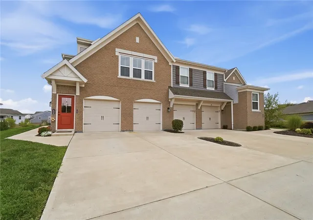 Photo 1 of Sale Pending at 45 N Old Pond Rd, Springboro, OH 45066 | MLS# 966855 | Listing updated on 2026-09-02