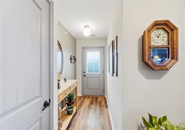 Listing Photo 5 - Condo for sale in building located at 45 N Old Pond Rd, Springboro, OH 45066