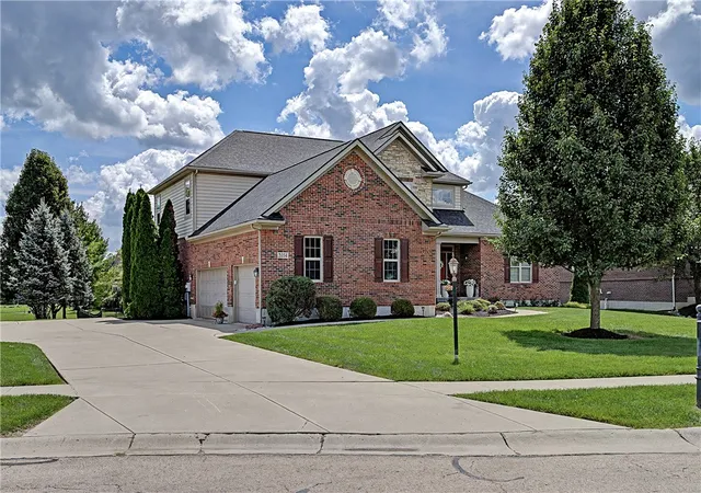 Photo 3 of Single family home for sale at 2054 Stablehand Dr, Dayton, OH 45458 | MLS# 966349 | Listing updated on 2026-10-01