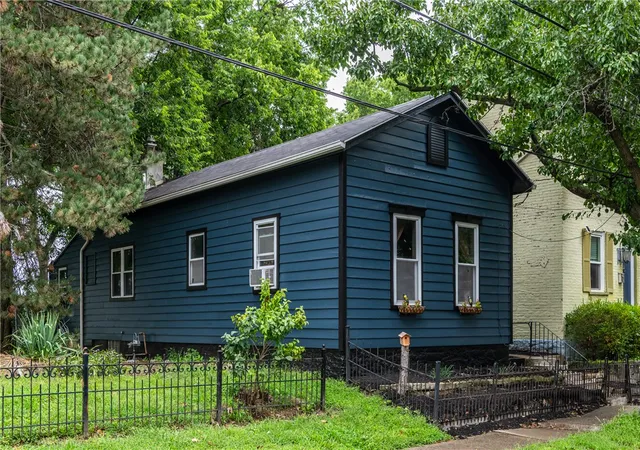 Photo 4 of Single family home for sale at 609 Hickory St, Dayton, OH 45410 | MLS# 966827 | Listing updated on 2026-09-09