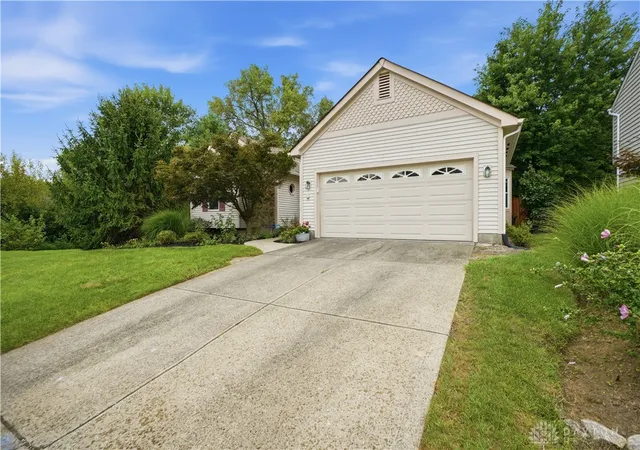 Photo 3 of Sale Pending at 5071 Revere Ct, Mason, OH 45040 | MLS# 967056 | Listing updated on 2026-09-09