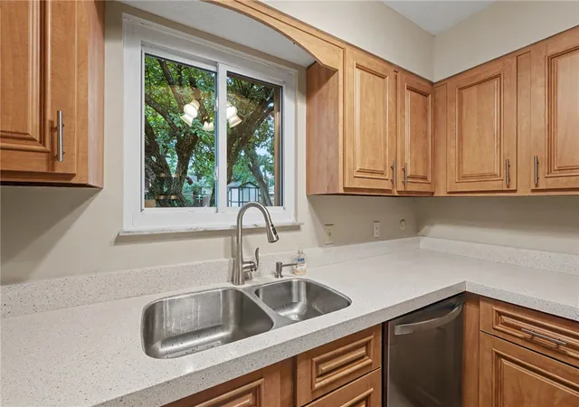 Photo 4 of Single family home for sale at 2980 Meadow Park, Dayton, OH 45440 | MLS# 967049 | Listing updated on 2026-09-14