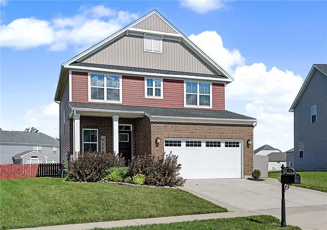 Single family home for sale at 3120 White Ash Dr, Tipp City, OH 45371 | MLS# 966994