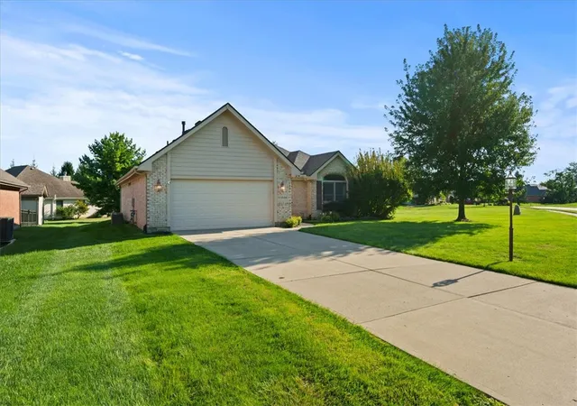 Photo 2 of Sale Pending at 1532 Rockleigh Rd, Washington Twp, OH 45458 | MLS# 967040 | Listing updated on 2026-09-27