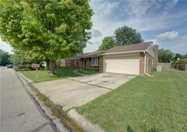 Photo 2 of Single family home for sale at 1381 Oaktree Dr, Greenville, OH 45331 | MLS# 966993 | Listing updated on 2026-09-20