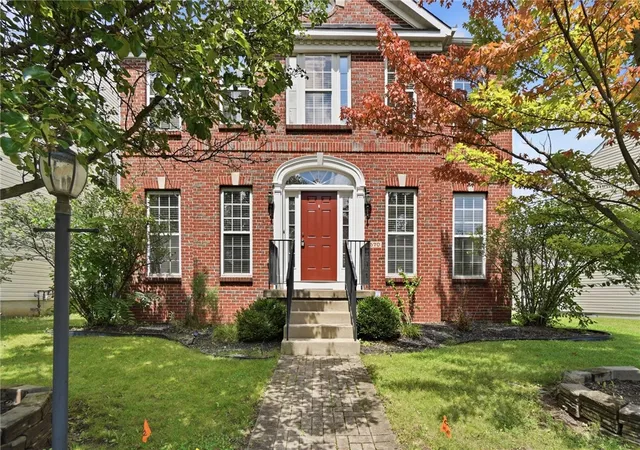 Photo 2 of Sale Pending at 3570 Park Overlook Dr, Beavercreek, OH 45431 | MLS# 967073 | Listing updated on 2026-09-09