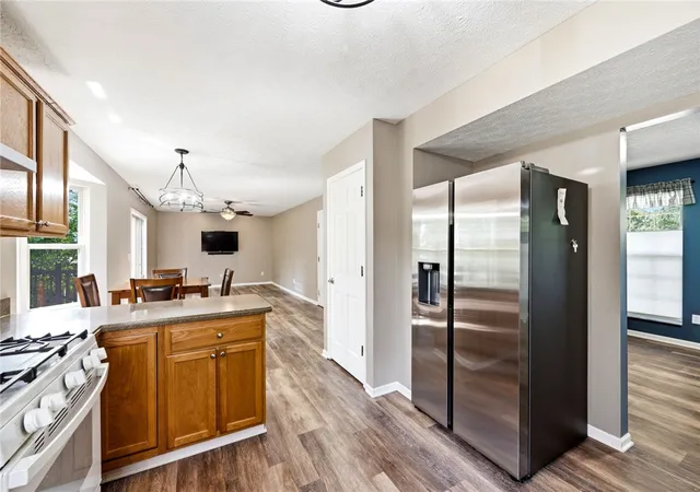 Photo 4 of Sale Pending at 4258 Brickwood Dr, Hilliard, OH 43026 | MLS# 967122 | Listing updated on 2026-08-30