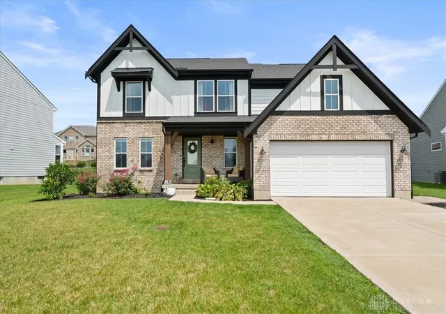 Photo 1 of Single family home for sale at 3551 Marwood Dr, Bellbrook, OH 45305 | MLS# 967125 | Listing updated on 2026-08-30