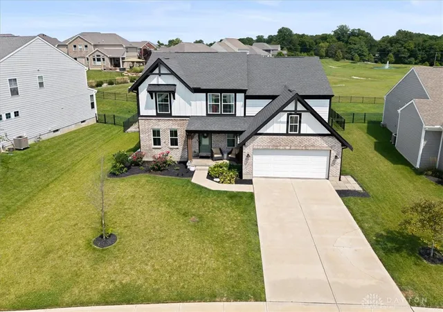 Photo 3 of Single family home for sale at 3551 Marwood Dr, Bellbrook, OH 45305 | MLS# 967125 | Listing updated on 2026-08-30