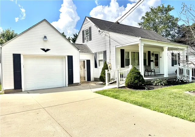Photo 2 of Sale Pending at 841 Shady Ln, Fairfield, OH 45014 | MLS# 967135 | Listing updated on 2026-09-02