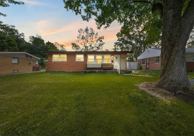 Photo 3 of Sale Pending at 3300 Braddock St, Kettering, OH 45420 | MLS# 967054 | Listing updated on 2026-09-30