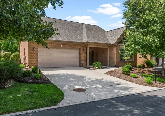 Photo 2 of Sale Pending at 1350 Little Yankee Run, Centerville, OH 45458 | MLS# 967177 | Listing updated on 2026-08-30