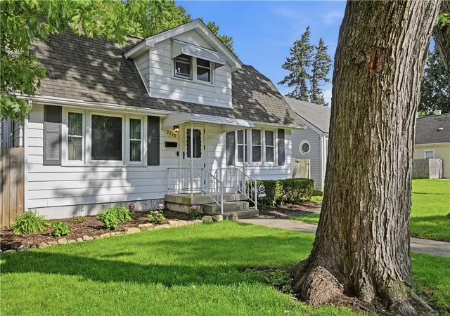 Photo 2 of Sale Pending at 2770 Rushland Dr, Kettering, OH 45419 | MLS# 967185 | Listing updated on 2026-10-05