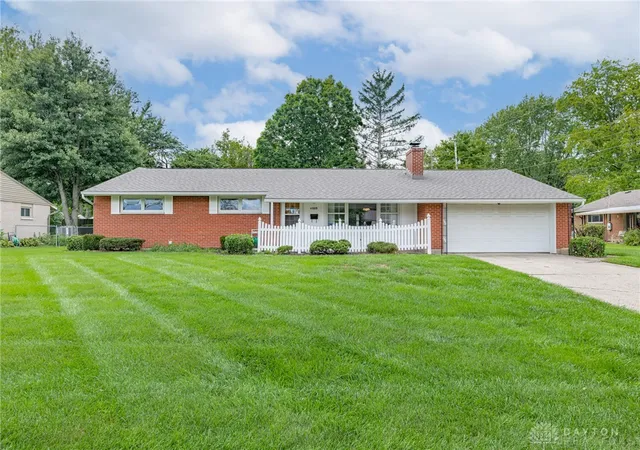 Photo 1 of Sale Pending at 4809 Algood Pl, Kettering, OH 45429 | MLS# 967161 | Listing updated on 2026-08-31
