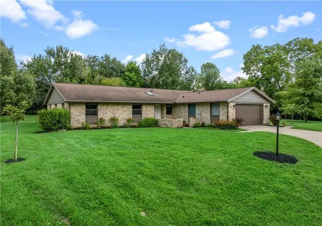 Photo 3 of Single family home for sale at 8695 Hide A Way Ln, Washington Twp, OH 45458 | MLS# 967205 | Listing updated on 2026-10-07