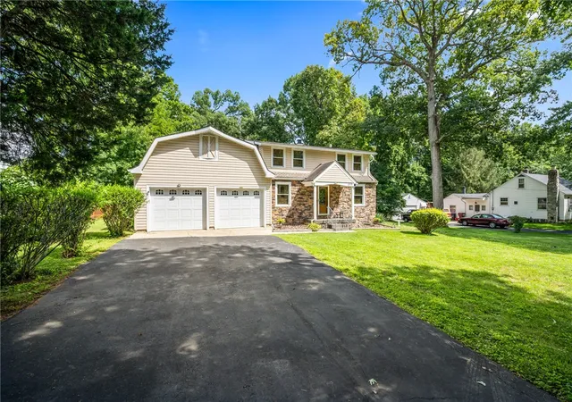 Photo 3 of Single family home for sale at 1376 Hanes Rd, Beavercreek, OH 45434 | MLS# 967209 | Listing updated on 2026-10-02