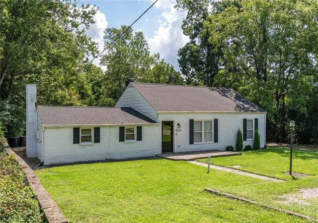 Single family home for sale at 8126 Jamaica Rd, Germantown, OH 45327 | MLS# 967220