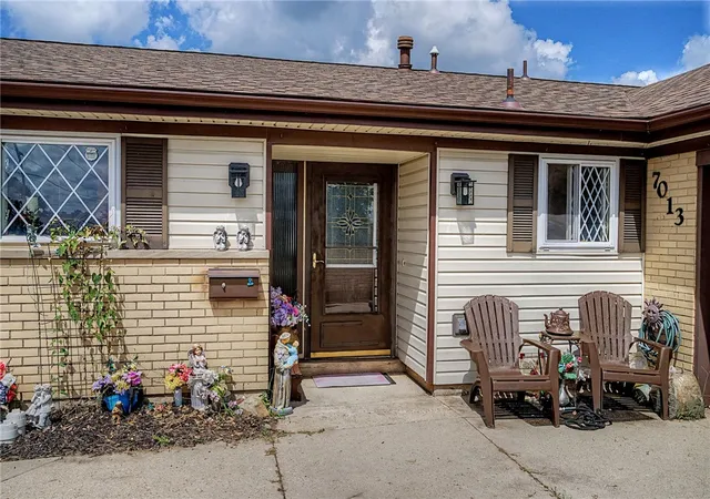 Photo 4 of Single family home for sale at 7013 Cologne Pl, Huber Heights, OH 45424 | MLS# 966830 | Listing updated on 2026-10-06