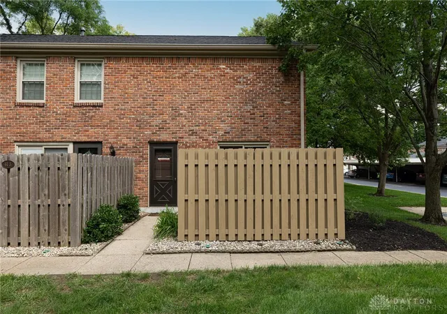 Photo 3 of Condo for sale at 61 Winchester Pl #H, Centerville, OH 45458 | MLS# 967105 | Listing updated on 2026-09-24