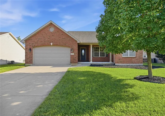 Photo 1 of Sale Pending at 330 Deep Woods Court, Carlisle, OH 45005 | MLS# 967283 | Listing updated on 2026-10-05