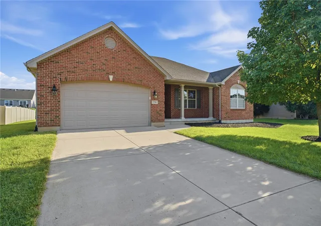 Photo 2 of Sale Pending at 330 Deep Woods Court, Carlisle, OH 45005 | MLS# 967283 | Listing updated on 2026-10-05
