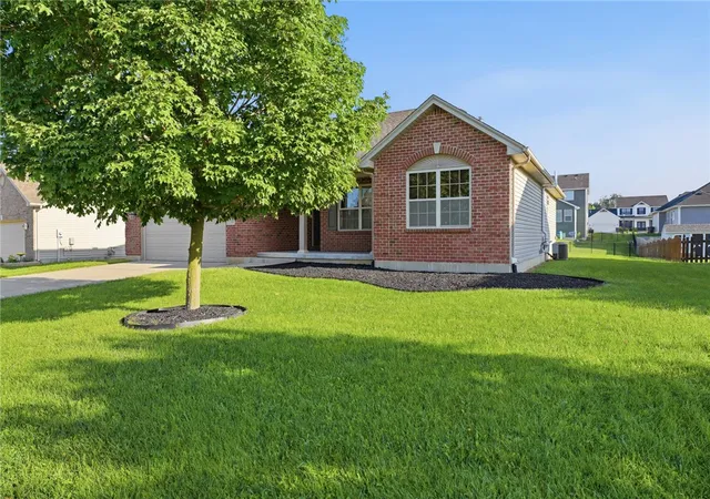 Photo 3 of Sale Pending at 330 Deep Woods Court, Carlisle, OH 45005 | MLS# 967283 | Listing updated on 2026-10-05