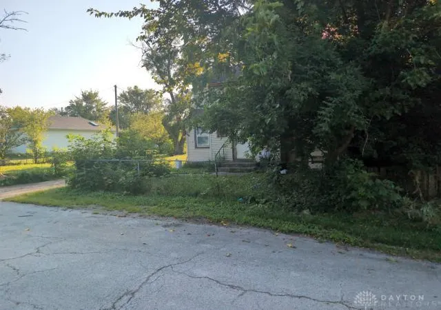 Photo 3 of Single family home for sale at 116 Maeder Ave, Dayton, OH 45417 | MLS# 967295 | Listing updated on 2026-09-15