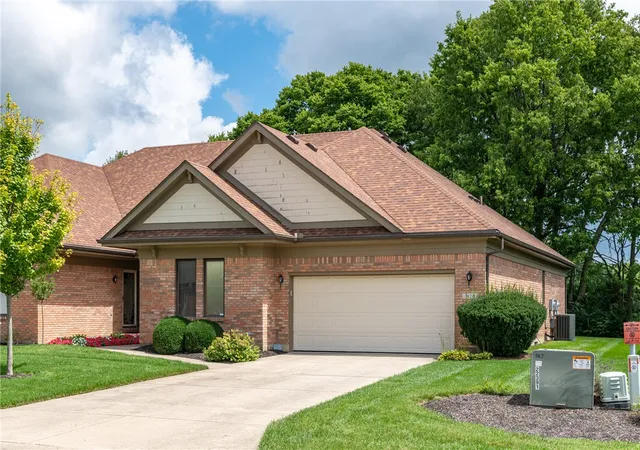 Photo 2 of Townhouse for sale at 7120 Salem Crossing Pl, Englewood, OH 45322 | MLS# 967183 | Listing updated on 2026-09-13