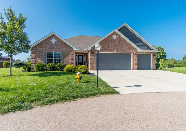 Photo 2 of Single family home for sale at 1004 Plymouth Ct, Troy, OH 45373 | MLS# 967292 | Listing updated on 2026-08-30