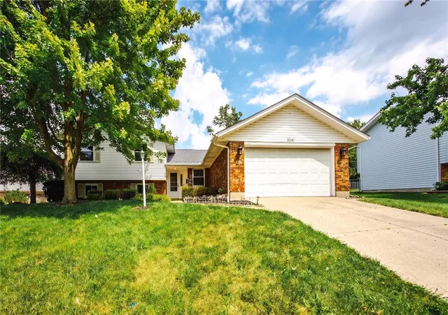 Photo 3 of Sale Pending at 3041 Mountville Dr, Kettering, OH 45440 | MLS# 966875 | Listing updated on 2026-09-02