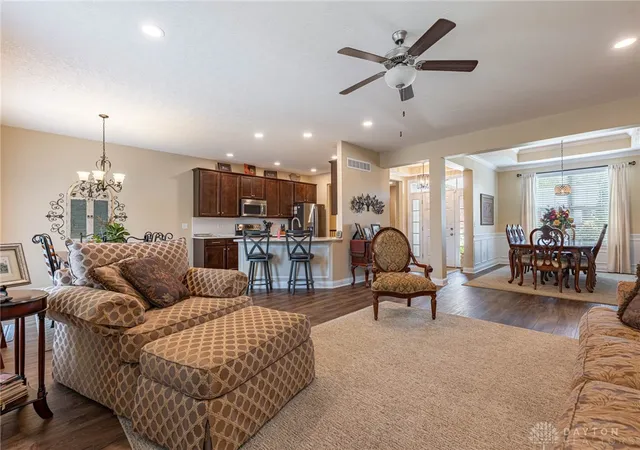Photo 3 of Sale Pending at 5 Rockview Ct, Springboro, OH 45066 | MLS# 967270 | Listing updated on 2026-09-02